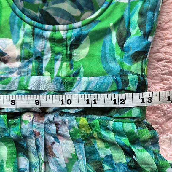 Vy's Closet Tiered Pleated Floral Maxi Dress Size Medium - Picture 9 of 10